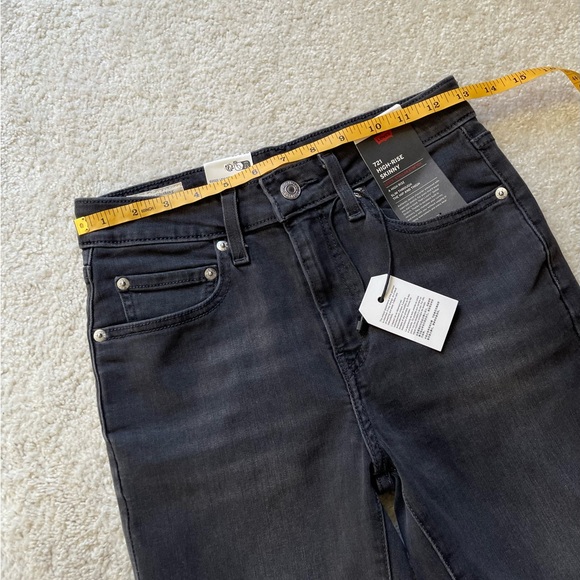 NWT Levi's Premium 721 High Rise Skinny Studded Embellished Jeans Size 26/28 - Picture 10 of 14